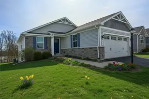 517 Coughton Cross Dr, Lancaster Township, PA 16037 - Photo 1