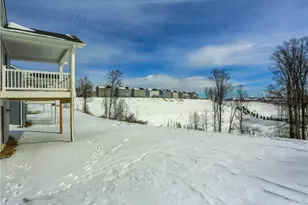 517 Coughton Cross Dr, Lancaster Township, PA 16037 - Photo 27