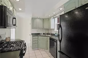 7426 Trevanion Ave, Pittsburgh, PA 15218 - Photo 13