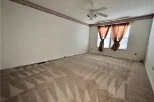 1108 Arrowhead Dr, South Strabane, PA 15301 - Photo 9