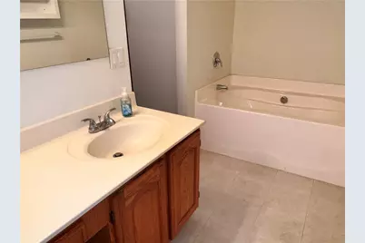 1108 Arrowhead Dr, South Strabane, PA 15301 - Photo 11