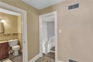 229 E College St, Canonsburg, PA 15317 - Photo 21