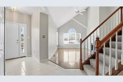 120 Linden Ct, Seven Fields Boro, PA 16046 - Photo 3