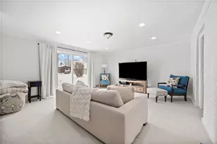 2079 Spring Valley Rd, Scott Township, PA 15243 - Photo 3