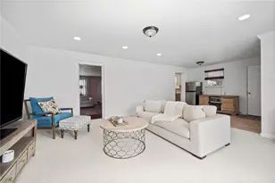 2079 Spring Valley Rd, Scott Township, PA 15243 - Photo 17