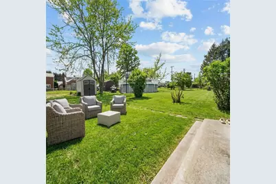 2079 Spring Valley Rd, Scott Township, PA 15243 - Photo 33