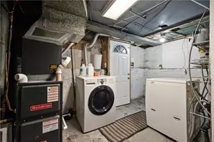 22 Eleanor St, Pittsburgh, PA 15203 - Photo 23