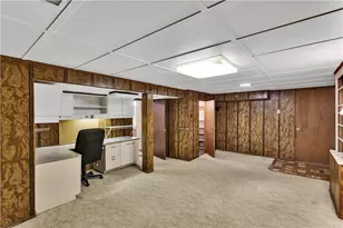 2 Hallmark Dr, Pittsburgh, PA 15235 - Photo 25