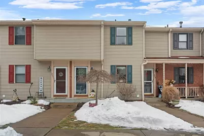 203 Woodhaven Dr, Seven Fields Boro, PA 16046 - Photo 1