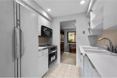 214 Wedgewood Dr, Pittsburgh, PA 15227 - Photo 9