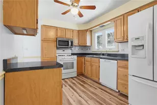 2393 Brandt School Rd, Pittsburgh, PA 15237 - Photo 11