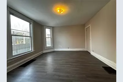 604 Centennial St, New Castle, PA 16101 - Photo 3