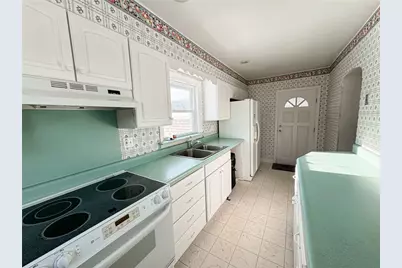 1207 Ohio Ave, White Oak, PA 15131 - Photo 9