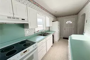 1207 Ohio Ave, White Oak, PA 15131 - Photo 9