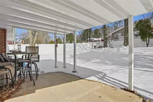 422 Wimer Dr, Ross Twp, PA 15237 - Photo 35