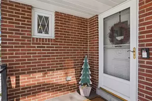 422 Wimer Dr, Ross Twp, PA 15237 - Photo 3