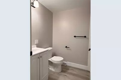 714 Pershing St, Ellwood City, PA 16117 - Photo 19