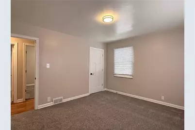 714 Pershing St, Ellwood City, PA 16117 - Photo 9