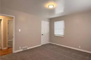 714 Pershing St, Ellwood City, PA 16117 - Photo 9