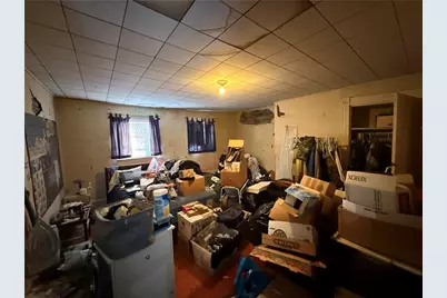 715 Eureka St, Pittsburgh, PA 15210 - Photo 9