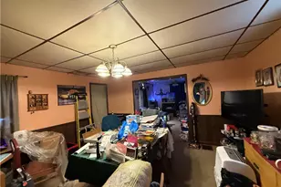 715 Eureka St, Pittsburgh, PA 15210 - Photo 3