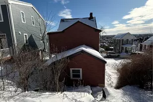 715 Eureka St, Pittsburgh, PA 15210 - Photo 17