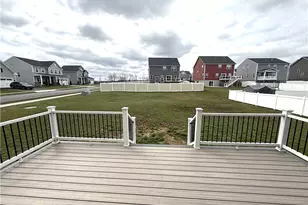 138 Twin Oaks Dr, Buffalo Township, PA 16055 - Photo 3