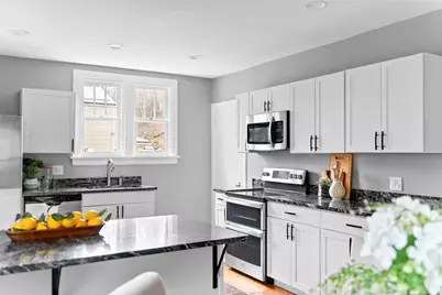 833 Vallevista Ave, Pittsburgh, PA 15234 - Photo 11