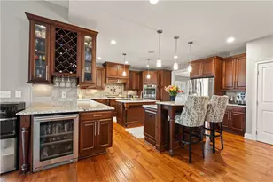 205 Welbourn Dr, Peters Township, PA 15367 - Photo 9