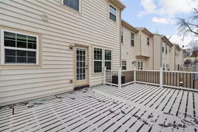 220 Noble Woods Dr, Coraopolis, PA 15108 - Photo 33