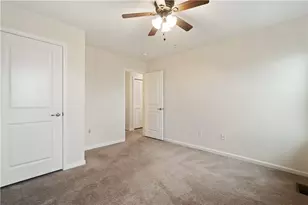 220 Noble Woods Dr, Coraopolis, PA 15108 - Photo 19