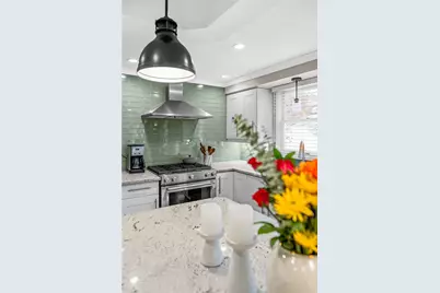 897 Macarthur Dr, Pittsburgh, PA 15228 - Photo 27