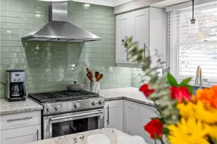 897 MacArthur Dr, Pittsburgh, PA 15228 - Photo 27