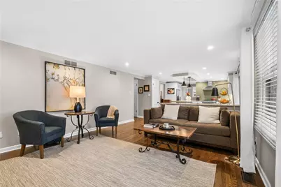 897 Macarthur Dr, Pittsburgh, PA 15228 - Photo 15