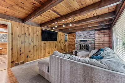 733 McKee Rd, White Oak, PA 15131 - Photo 13