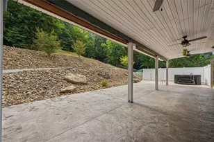 733 McKee Rd, White Oak, PA 15131 - Photo 11