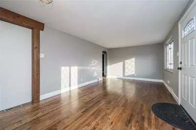 113 McGinley Dr, Pittsburgh, PA 15116 - Photo 7