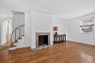 2606 Winchester Drive, Pittsburgh, PA 15220 - Photo 5