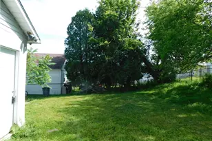 120 Bailey Ave, Uniontown, PA 15401 - Photo 3