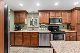 133 Cambridge Rd, Bethel Park, PA 15102 - Photo 3