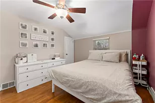 133 Cambridge Rd, Bethel Park, PA 15102 - Photo 19