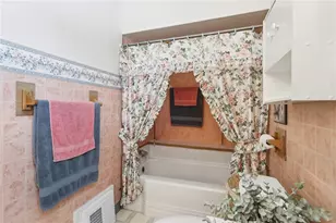 1203 Eastbrook St, New Castle, PA 16101 - Photo 17