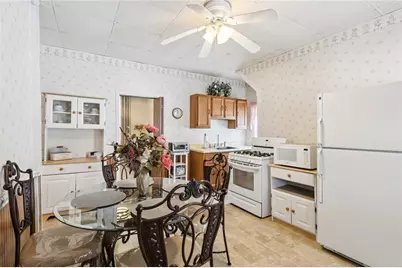 1203 Eastbrook St, New Castle, PA 16101 - Photo 5