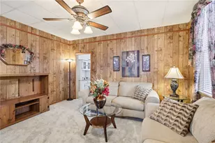 1203 Eastbrook St, New Castle, PA 16101 - Photo 9