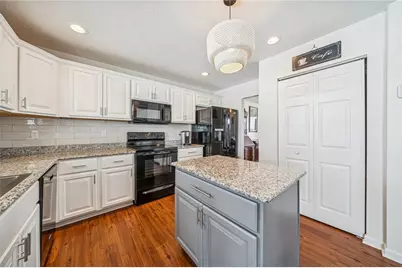 11639 Dartmoor Drive, North Huntingdon, PA 15642 - Photo 5