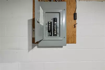 340 Carley Ave, Sharon, PA 16146 - Photo 23