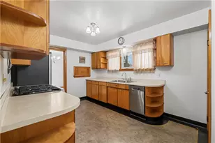 340 Carley Ave, Sharon, PA 16146 - Photo 13