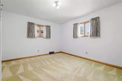 340 Carley Ave, Sharon, PA 16146 - Photo 19