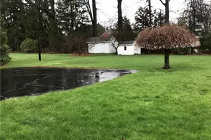 340 Carley Ave, Sharon, PA 16146 - Photo 5