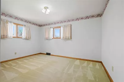 340 Carley Ave, Sharon, PA 16146 - Photo 15